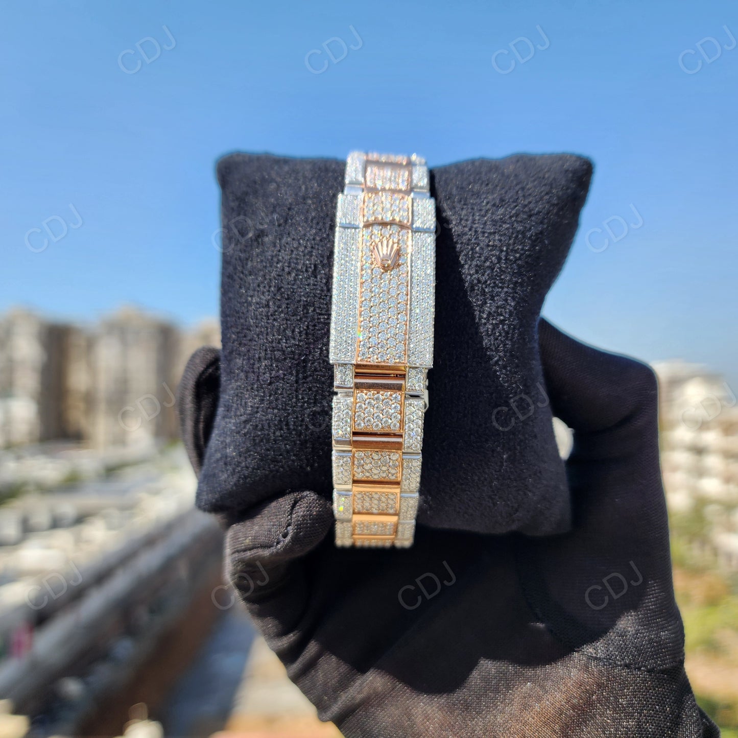 R90