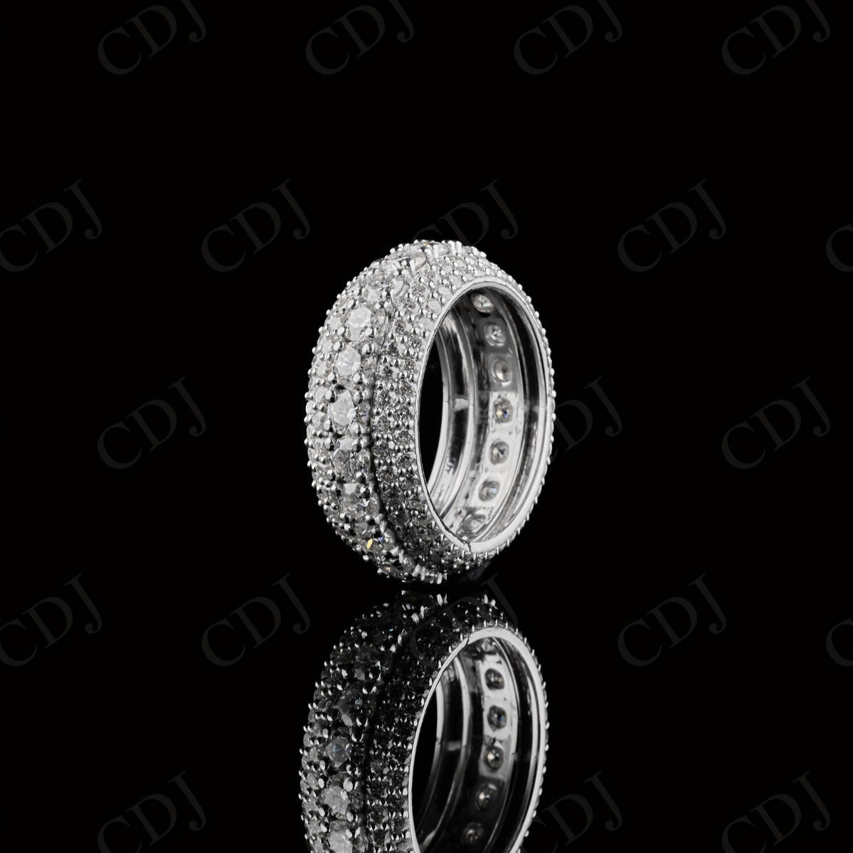 Round Moissanite Band