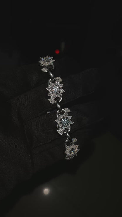 Round Cut Floral VVS Moissanite Bracelet
